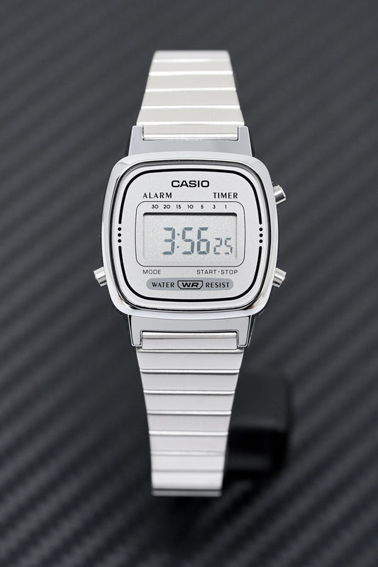 Casio Ladies Watch Digital Vintage Classic Flat Link Silver LA670WA 7D