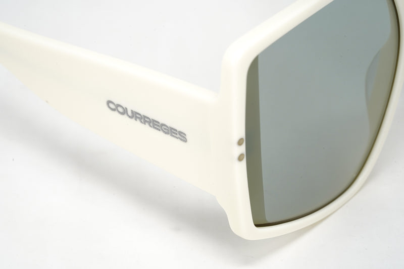 Courrèges Women's Sunglasses Oversized Butterfly Ivory CL2002-002 60