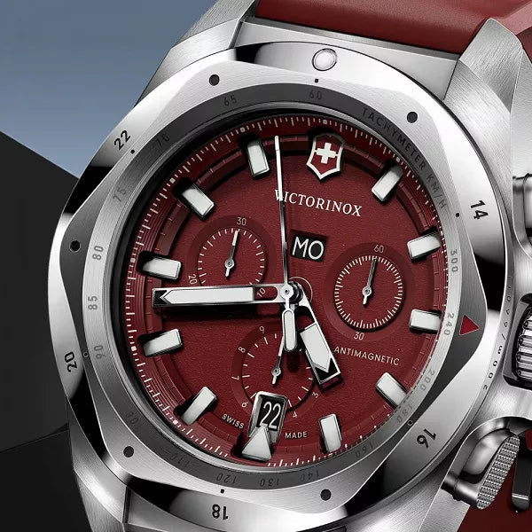 Victorinox on sale red watch